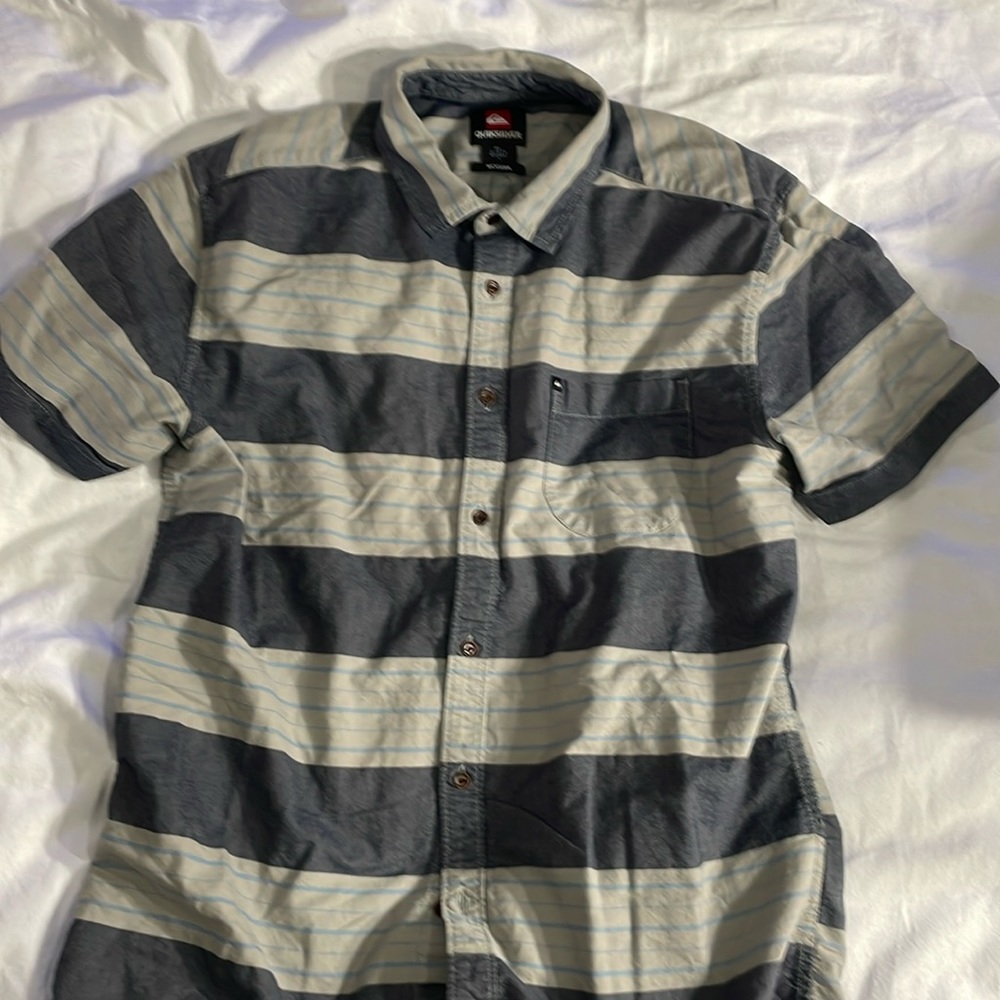 ♠️ 3/20 QUICKSILVER Men’s  Modern Button-Down Size Large